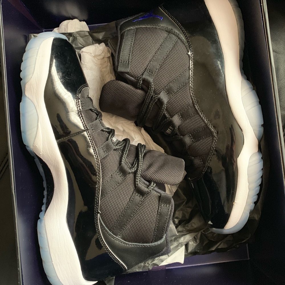 Jordan Space Jam 11 Size 10